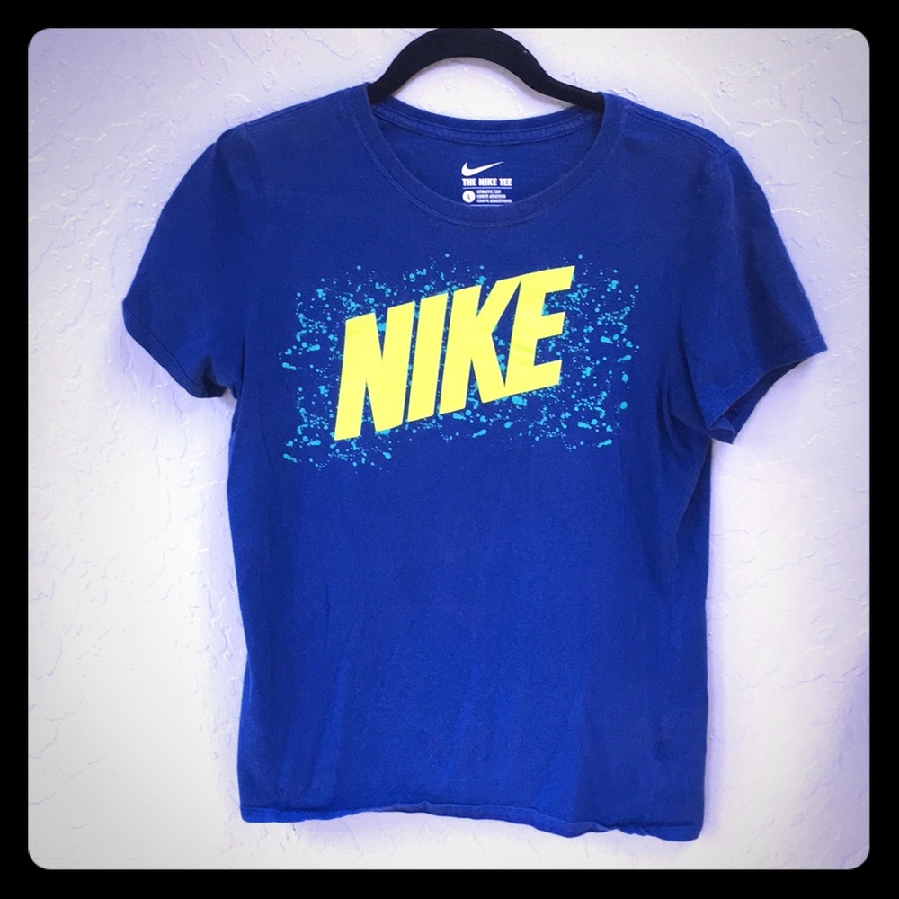 💙🦋🐬GUE Nike T shirt🧢🦋💙